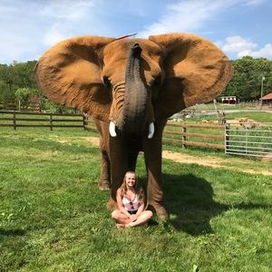 Meet your Posher, Melissa